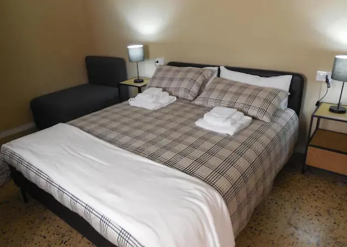 فندق مبيت وإفطار Le Della Piazza *